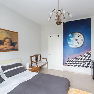 Angelica House Apartment